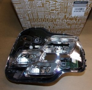 Original FEU DE BROUILLARD AVANT DROITE pour RENAULT CLIO IV RS , 260A25277R