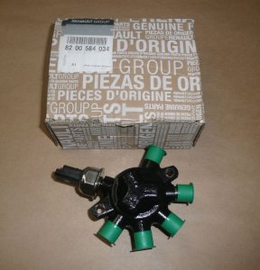 $ Original  Distributeur de carburant Renault Clio III 1.5DCI , 8200584034