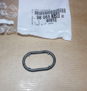 $ Joints de radiateur d'huile de boîte de vitesses Peugeot 5008 1.2 THP, 9806533880, 9806533880, 