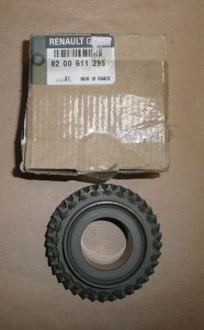 $ Original  Pignon de 5ème vitesse Renault Clio III , 8200611295