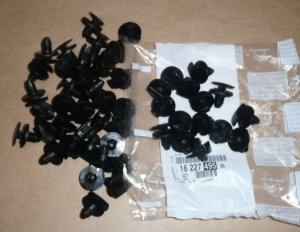 $ Clip de protection moteur, passage de roue Peugeot, Renault clip de garniture de coffre + ciel de toit + moulure extérieure.  ,  1622749580