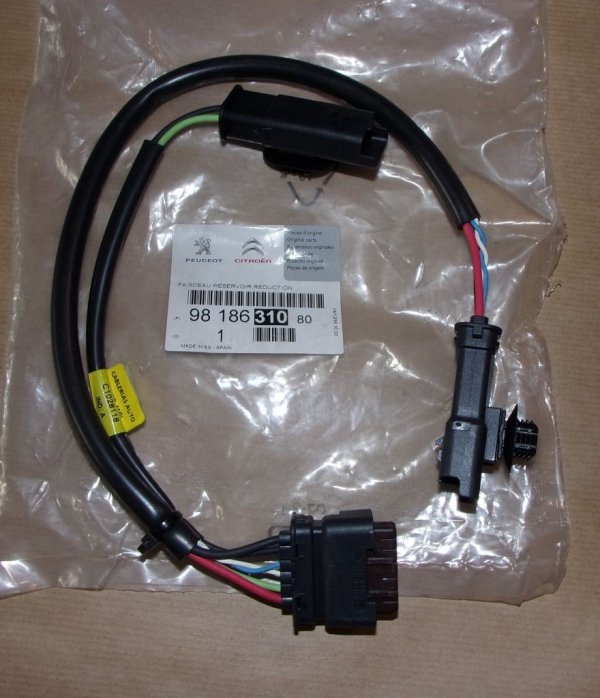 Conduite de réservoir AdBlue Citroën C5 III, 9818631080, 9818631080,