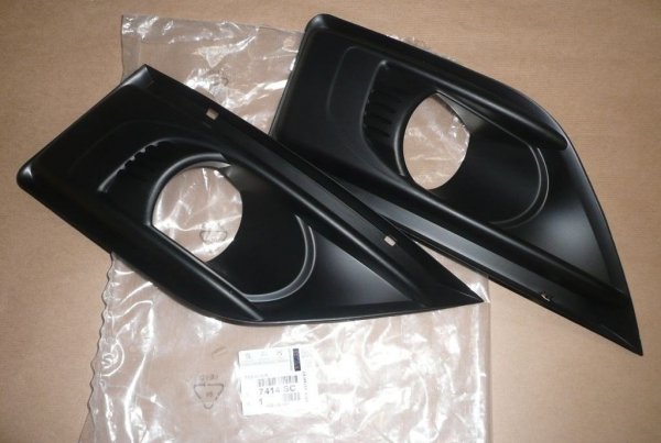 ORIGINAL  Lot de 2 caches antibrouillard Droit + Gauche Citroen Grand-C4 Picasso I , 7414SC , 7414.SC