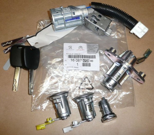 Contacteur d'allumage +ensemble de CYLINDRES Citroen C1 ,  1608745880