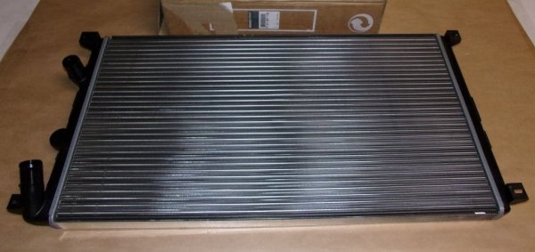 Original  Radiateur d'eau Renault Master II ,  7701057119