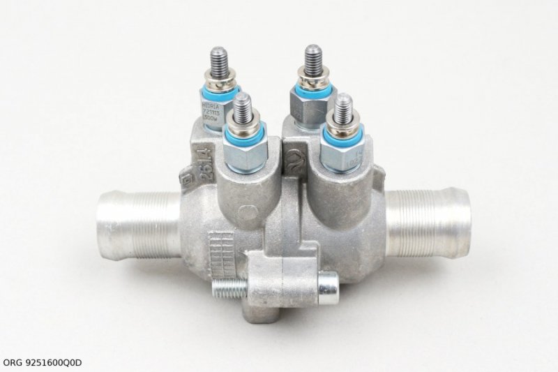 Chauffage de liquide de refroidissement d'origine Renault Master III, 8201136202, 9251600Q0D, 9251600Q0D