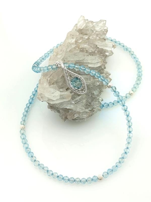 Błękitny topaz - naszyjnik ze srebra dla muzyka, ogrodnika, pisarza, redaktora, rolnika, wynalazcy