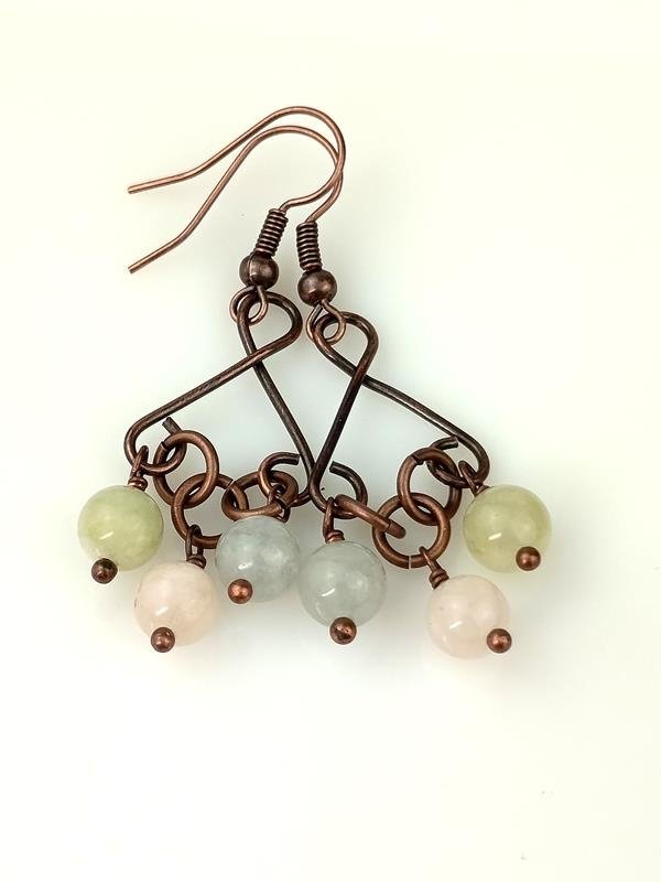Morganit - kolczyki miedziane 5.1x1.7 cm, waga kolczyków 4.2 grama, rękodzieło