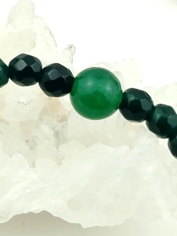 Powiększenie kulek naszyjnika