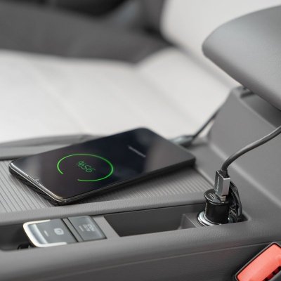 Ładowarka samochodowa Kruger&amp;Matz dual USB 3100 mA z funkcją Quick Charge 3.0 i Power Delivery