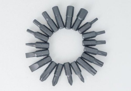 ZESTAW NARZĘDZI 1/4&quot; 39cz. NASADKI KRÓTKIE, 6-kąt. 4 - 13mm + BITY, Z GRZECHOTKĄ I AKCESORIAMI, KASETA King Tony