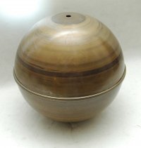 Kula mosiężna fi 245mm,kolumna,cokó<br />,lampa 