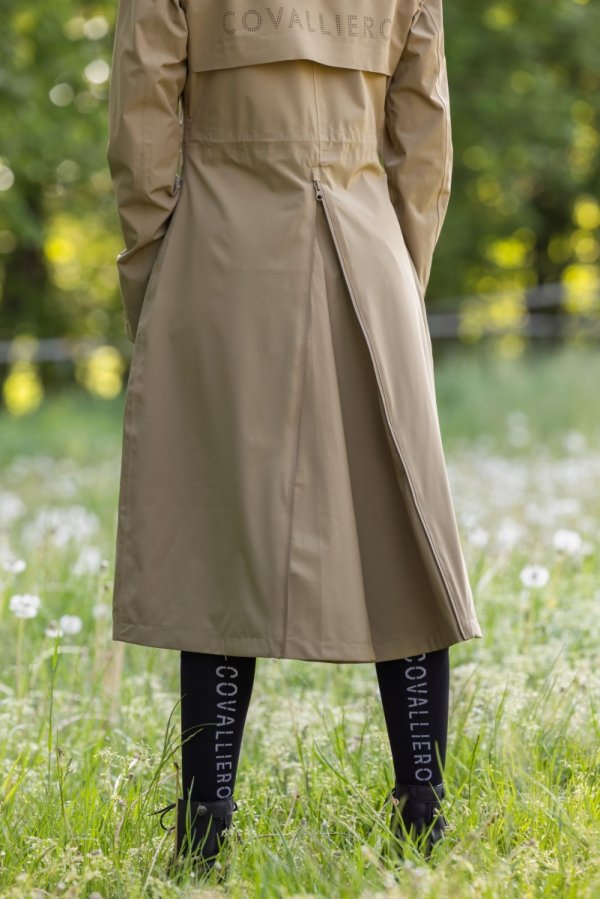 Płaszcz przeciwdeszczowy Covalliero SS2026 - orzech