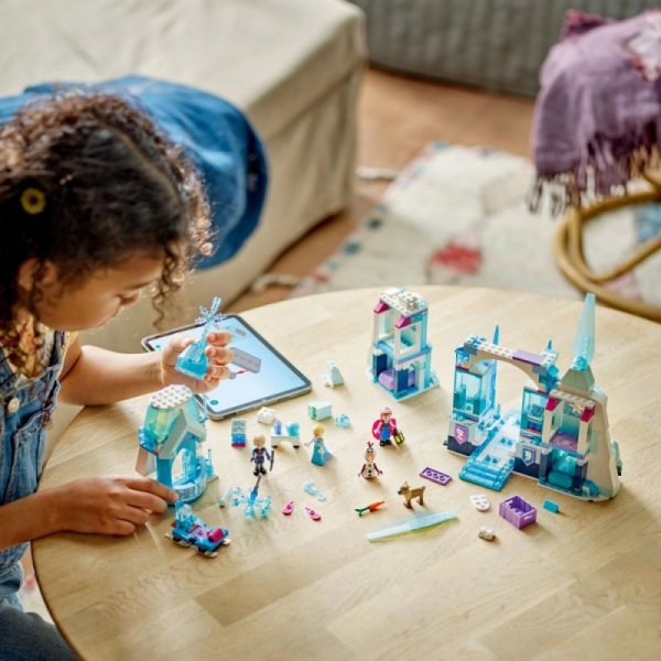 LEGO Klocki Disney Princess 43244 Lodowy pałac Elzy