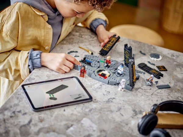 LEGO Klocki Star Wars 75385 Pojedynek Ahsoki Tano na Peridei