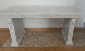 Ławka kamienna z marmuru Carrara