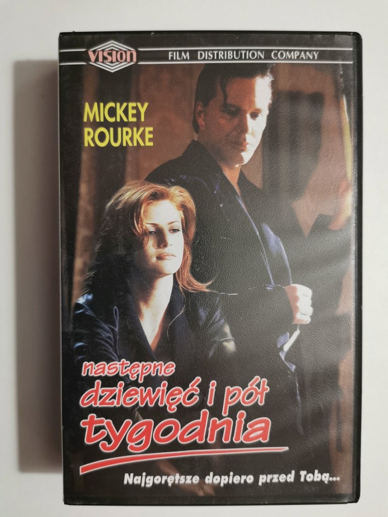VHS. NASTĘPNE DZIEWIĘĆ I PÓŁ TYGODNIA - Fabularne i seriale - Filmy