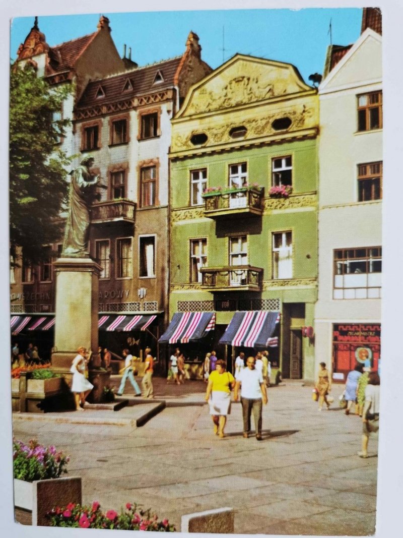 TORUŃ. FRAGMENT RYNKU STAROMIEJSKIEGO FOT. CHOJNACKI, ZBORSKI