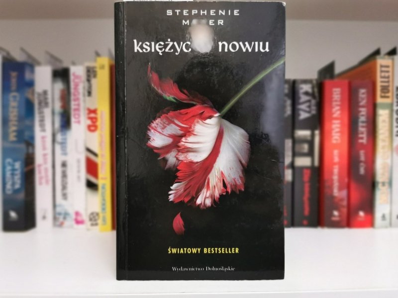 KSIĘŻYC W NOWIU - Stephenie Meyer