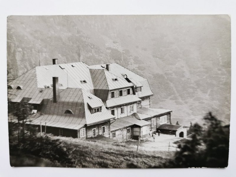 KARKONOSZE. SCHRONISKO STRZECHA AKADEMICKA FOT. KORPAL
