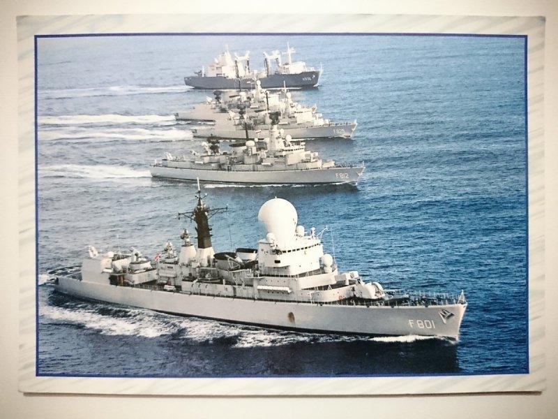 GELEIDEWAPENFREGAT VAN DE TROMPKLASSE HR. MS. TROMP F 801