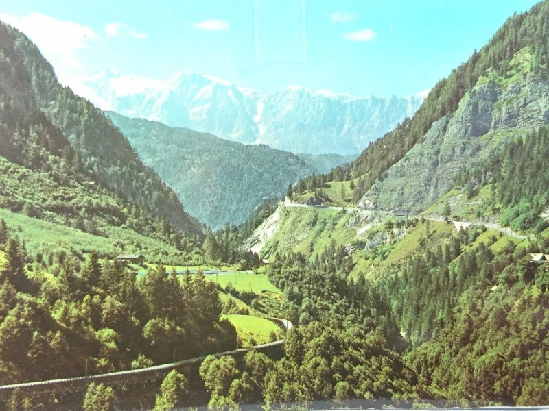 GROSSARLER LANDESSTRASSE MIT HOCHKONIG