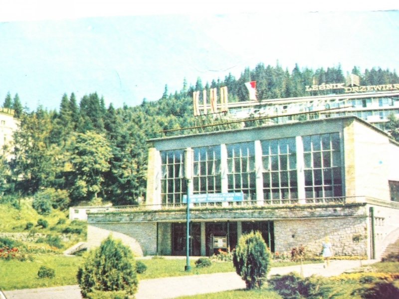 KRYNICA. KINO 'JAWORZYNA' FOT. W. WRÓBLEWSKI