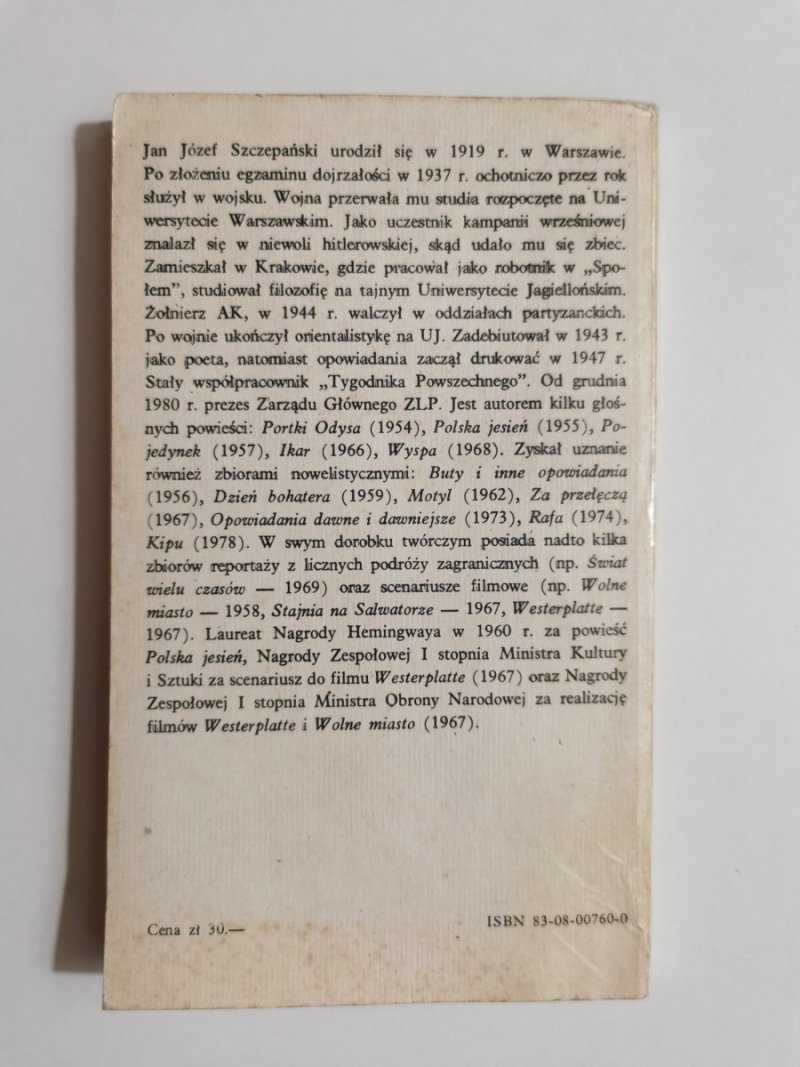 TRZY CZERWONE RÓŻE - Jan Józef Szczepański 1982