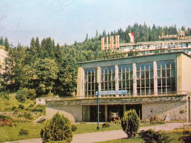 KRYNICA. KINO 'JAWORZYNA' FOT. W. WRÓBLEWSKI