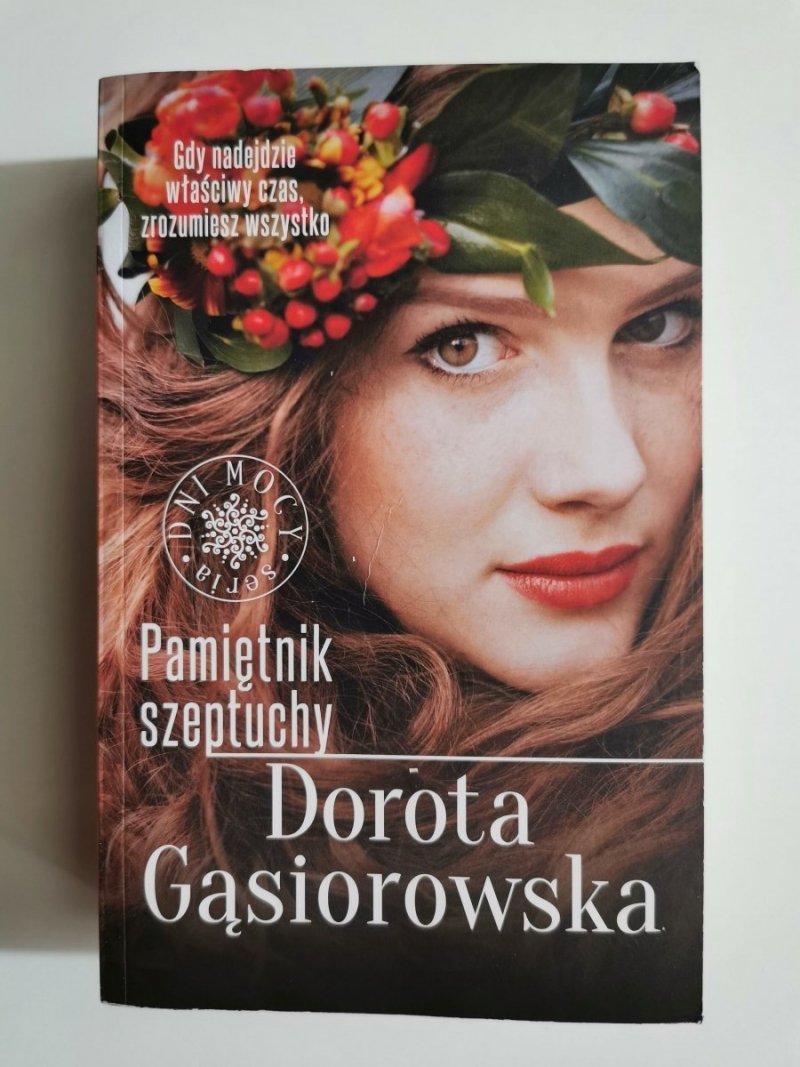 PAMIĘTNIK SZEPTUCHY - Dorota Gąsiorowska 