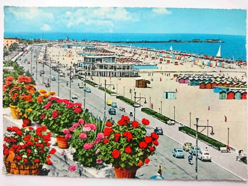 RIVIERA DI RIMINI. LA PIU BELLA D'ITALIA. LUNGOMARE E BAGNI NETTUNO