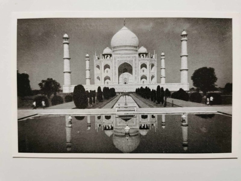 AGRA TAJ MAHAL FRONT VIEW