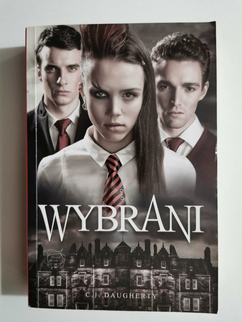WYBRANI - C. J. Dougherty 