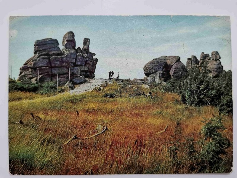 KARKONOSZE. GRUPA SKALNA TRZY ŚWINKI FOT. ZALESKI
