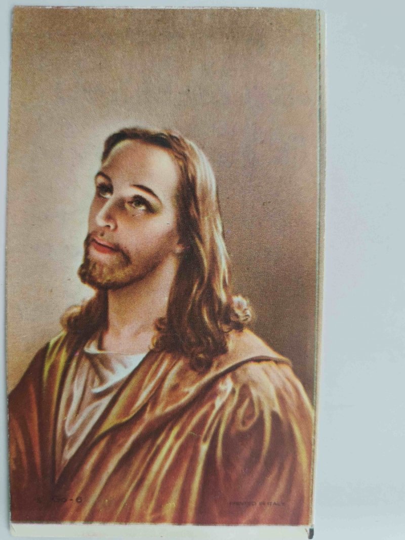 JEZUS PATRZĄCY W GÓRĘ