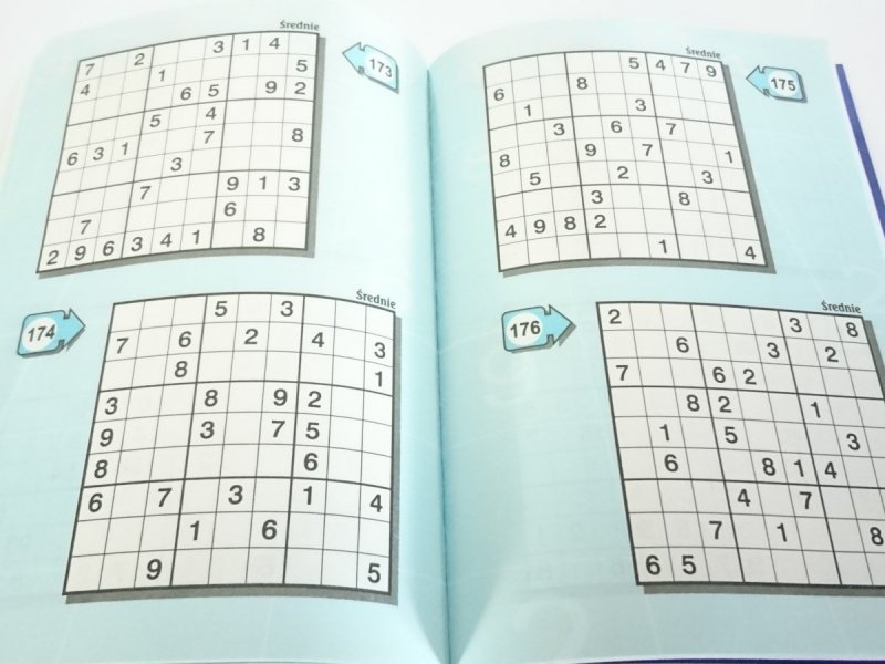 300 SUDOKU Z GŁOWĄ NR 3 (146) MARZEC 2018