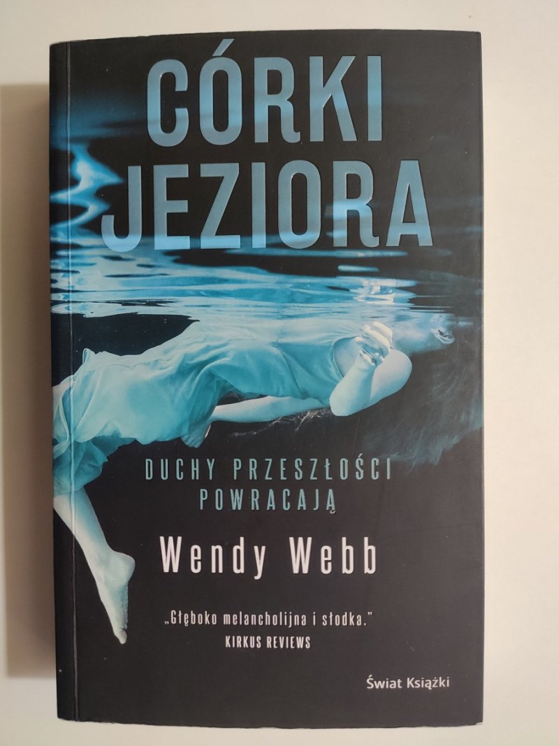 CÓRKI JEZIORA - Wendy Webb