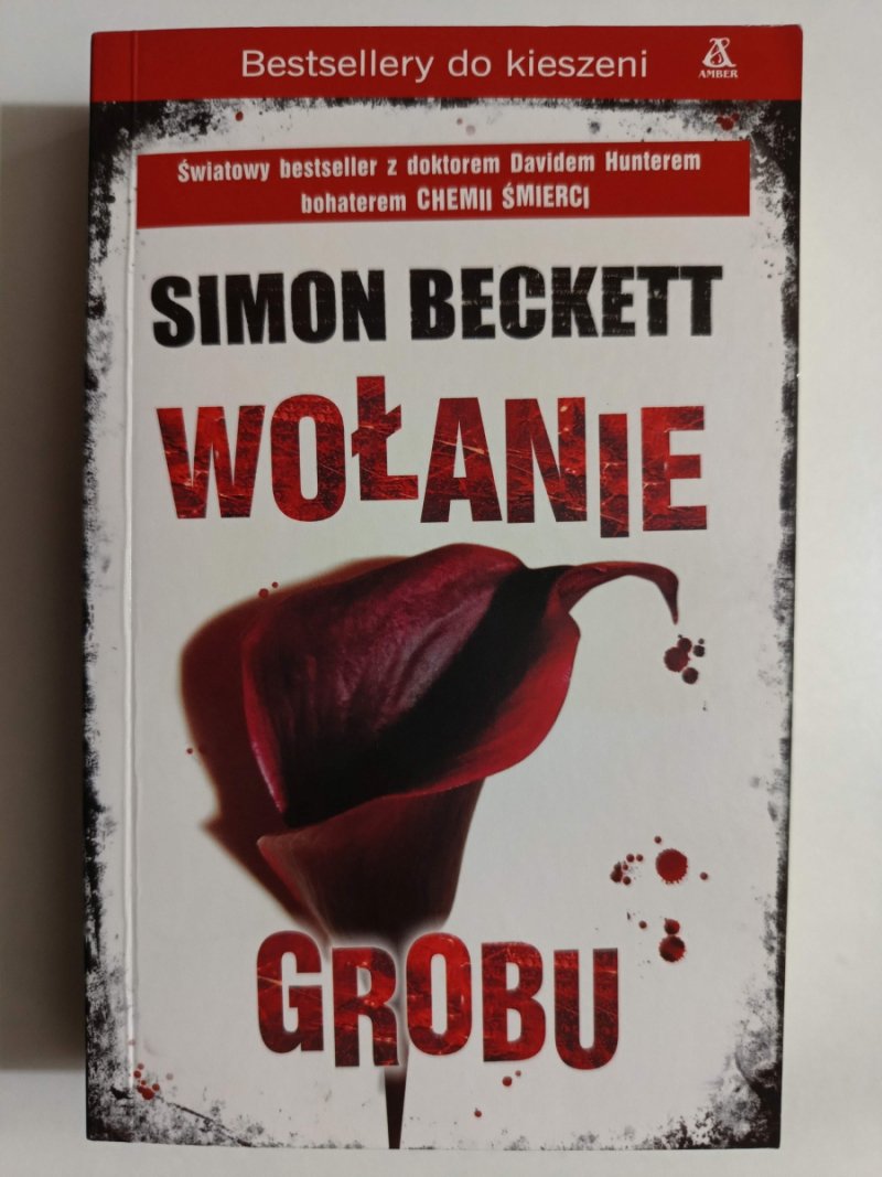 WOŁANIE GROBU - Simon Beckett