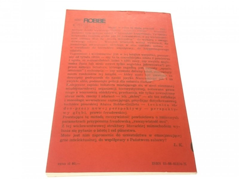 DŻIN. CZERWONA WYRWA W BRUKU ULICZNYM 1984