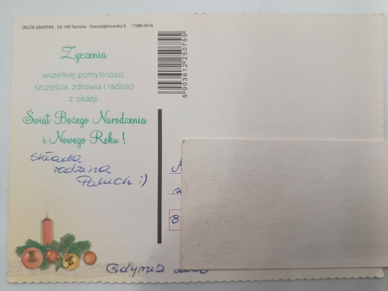 ZIELONA ŚWIECA ELEMENTY BROKATOWE BIAŁE TŁO
