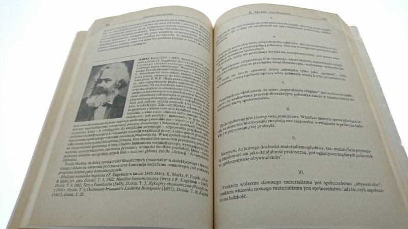 ŚWIAT, CZŁOWIEK I WARTOŚCI. WYBÓR TEKSTÓW... 1988