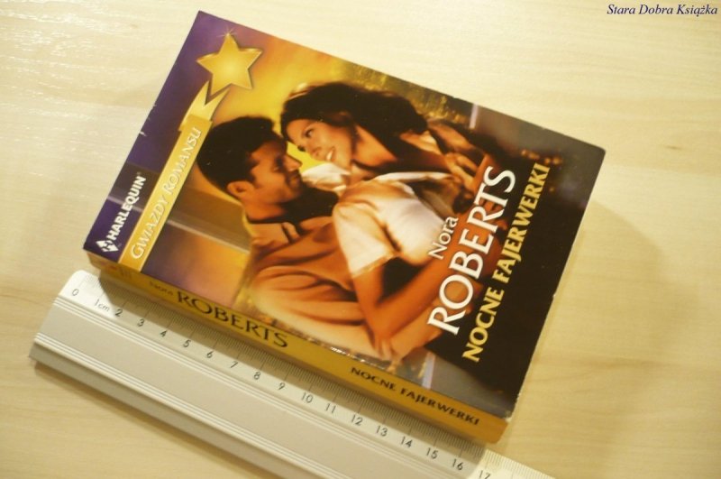 NOCNE FAJERWERKI - Nora Roberts (2012)