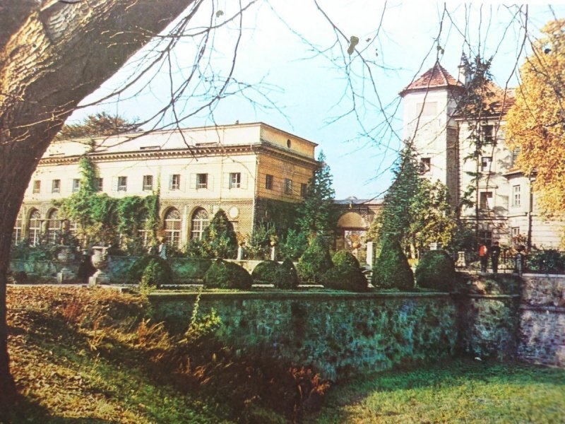 ŁAŃCUT. MUZEUM - ZAMEK Z XVII w. FOT. T. BILIŃSKI