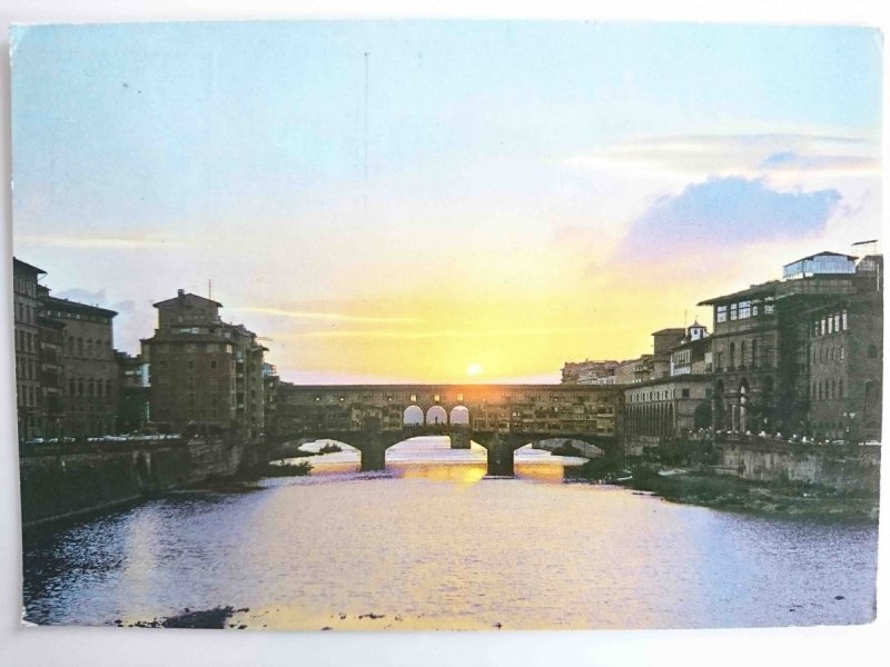FIRENZE. PONTE VECCHIO. TRAMONTO
