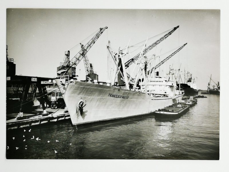 ZDJĘCIE. STATEK W PORCIE – FRANCESCO NULLO  Fot. Janusz Uklejewski 