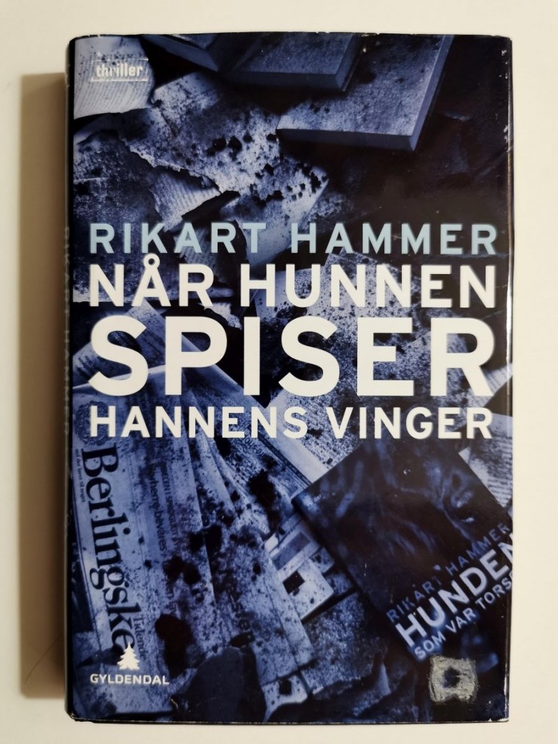 NAR HUNNEN SPISER HANNENS VINGER - Rikart Hammer 