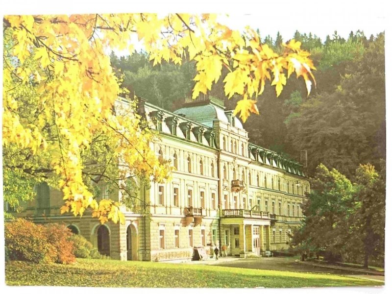 MARIANSKE LAZNE. USTREDNI LAZNE