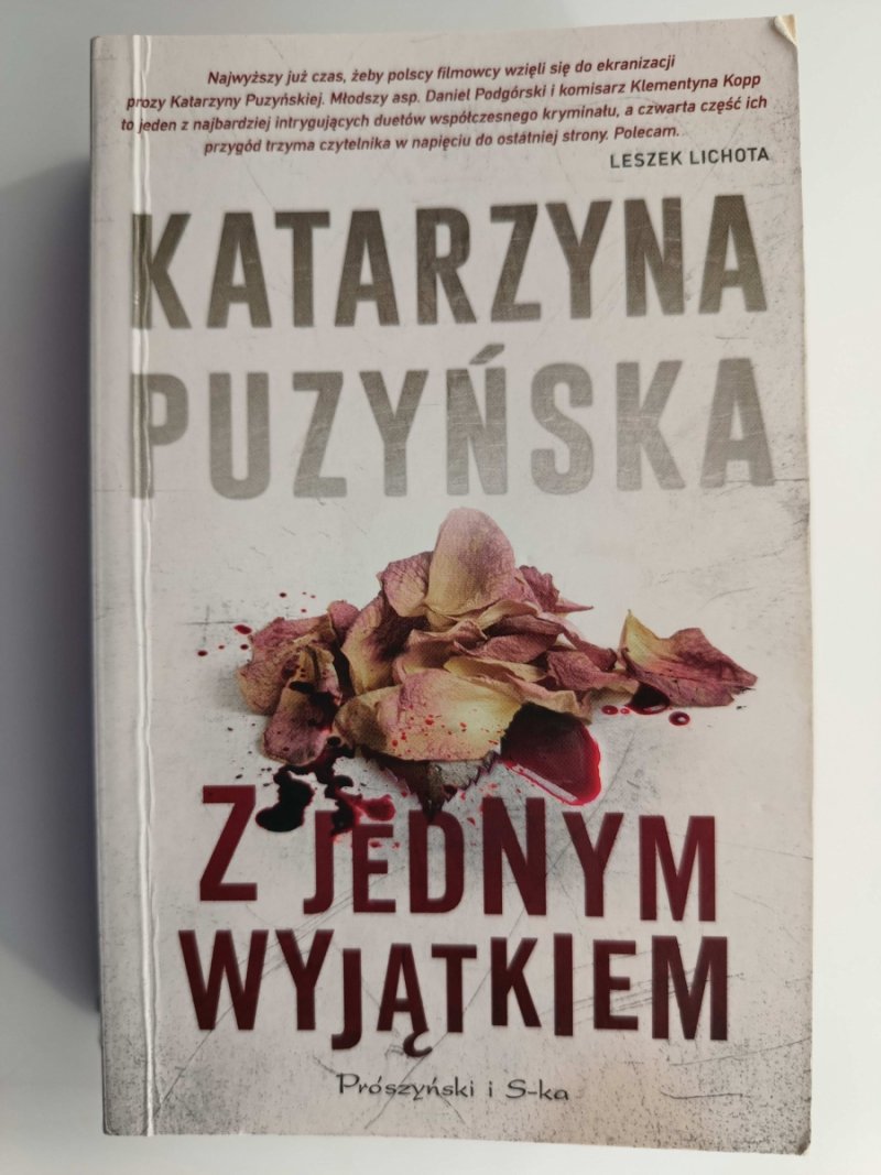 Z JEDNYM WYJĄTKIEM - Katarzyna Puzyńska