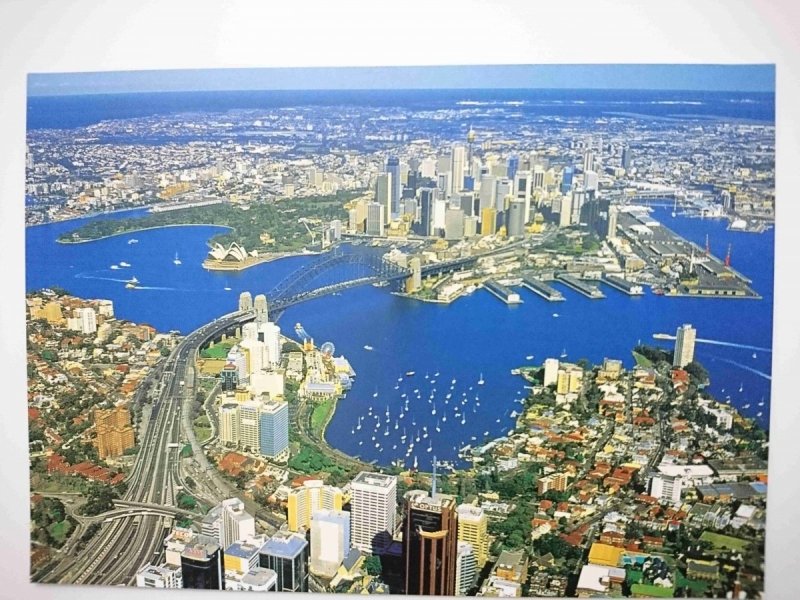 SYDNEY – AUSTRALIA. ONE OF THE MOST POPULAR AND LOVELY VIEWS OF THIS HARBOUR CITY