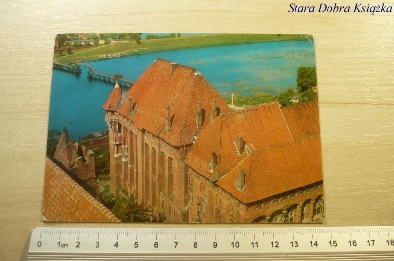 MALBORK. ZAMEK POKRZYŻACKI...PLAC... FOT JABŁOŃSKI